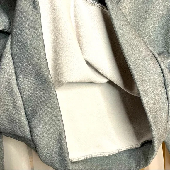 Itm 0008 Women’s Under Armour pull over hoodie size LG - Picture 7 of 9